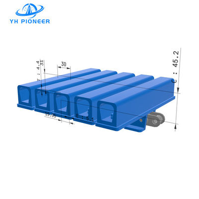 Giá tốt. Bảng dây chuyền vận chuyển thép carbon với kẹp EPDM để nâng chai và xoay trực tuyến